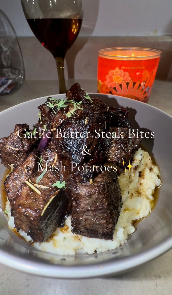 Garlic Butter Steak Bites & Mash Potatoes